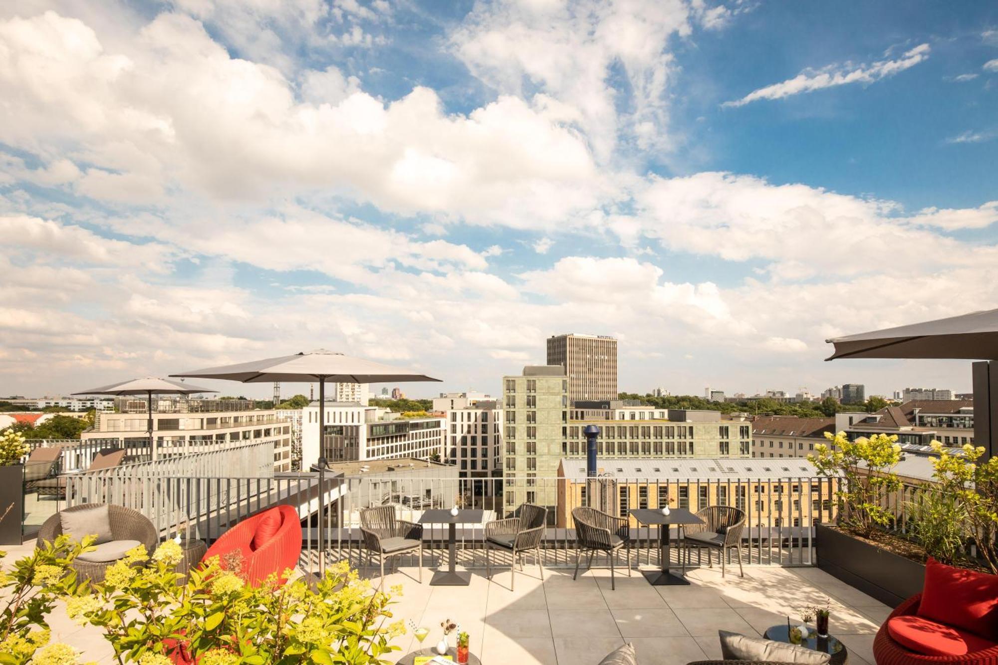 Kpm Hotel & Residences Berlin Luaran gambar View from the rooftop