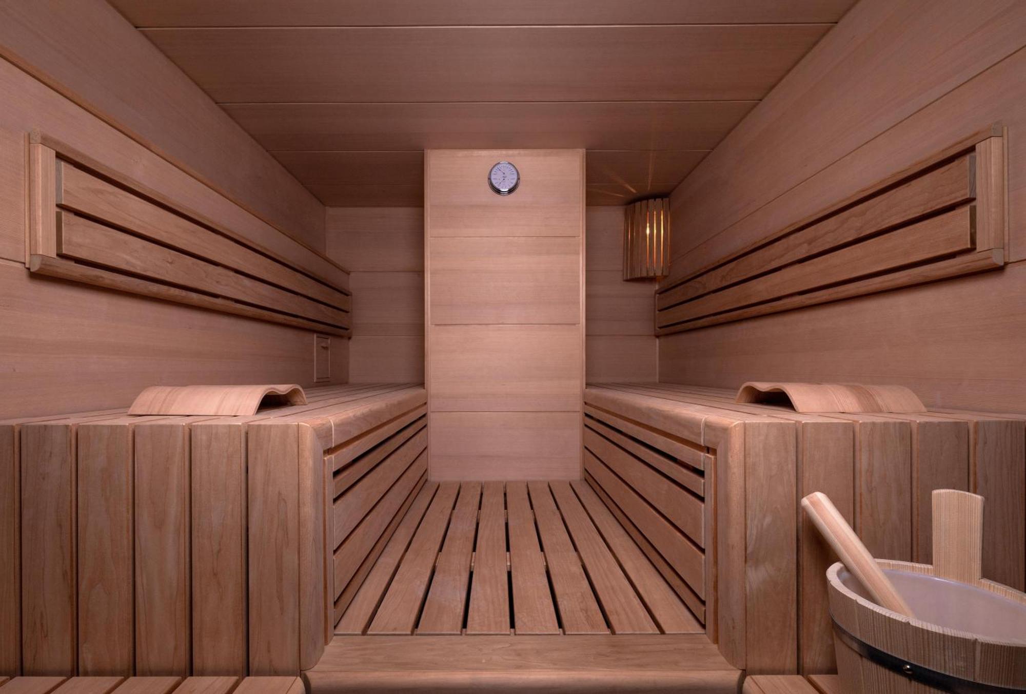 Kpm Hotel & Residences Berlin Luaran gambar A modern Finnish sauna
