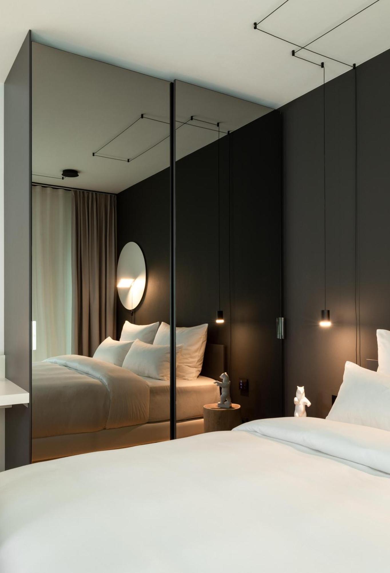 Kpm Hotel & Residences Berlin Luaran gambar A room at the hotel